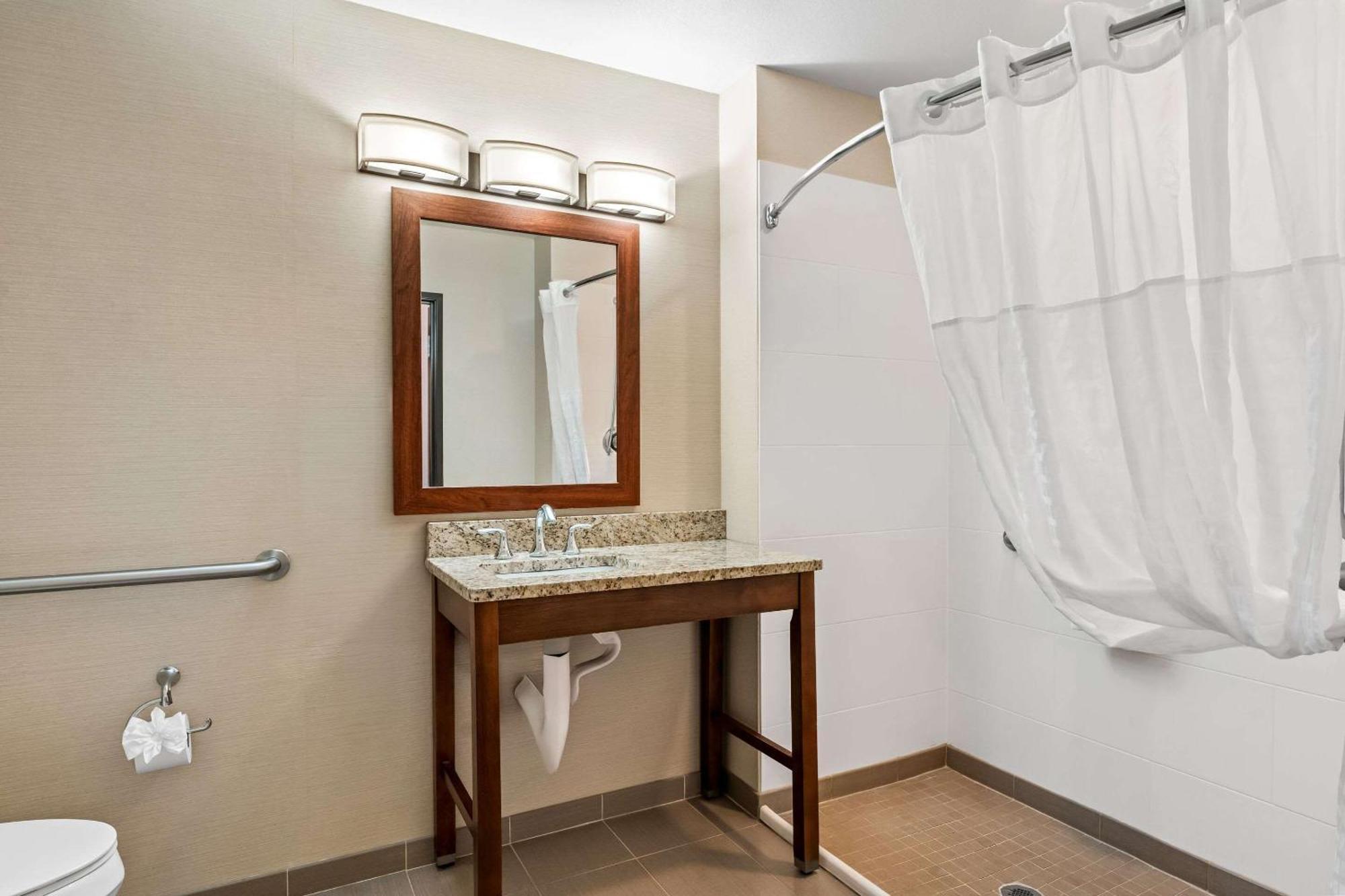 Comfort Inn & Suites Hermiston Extérieur photo