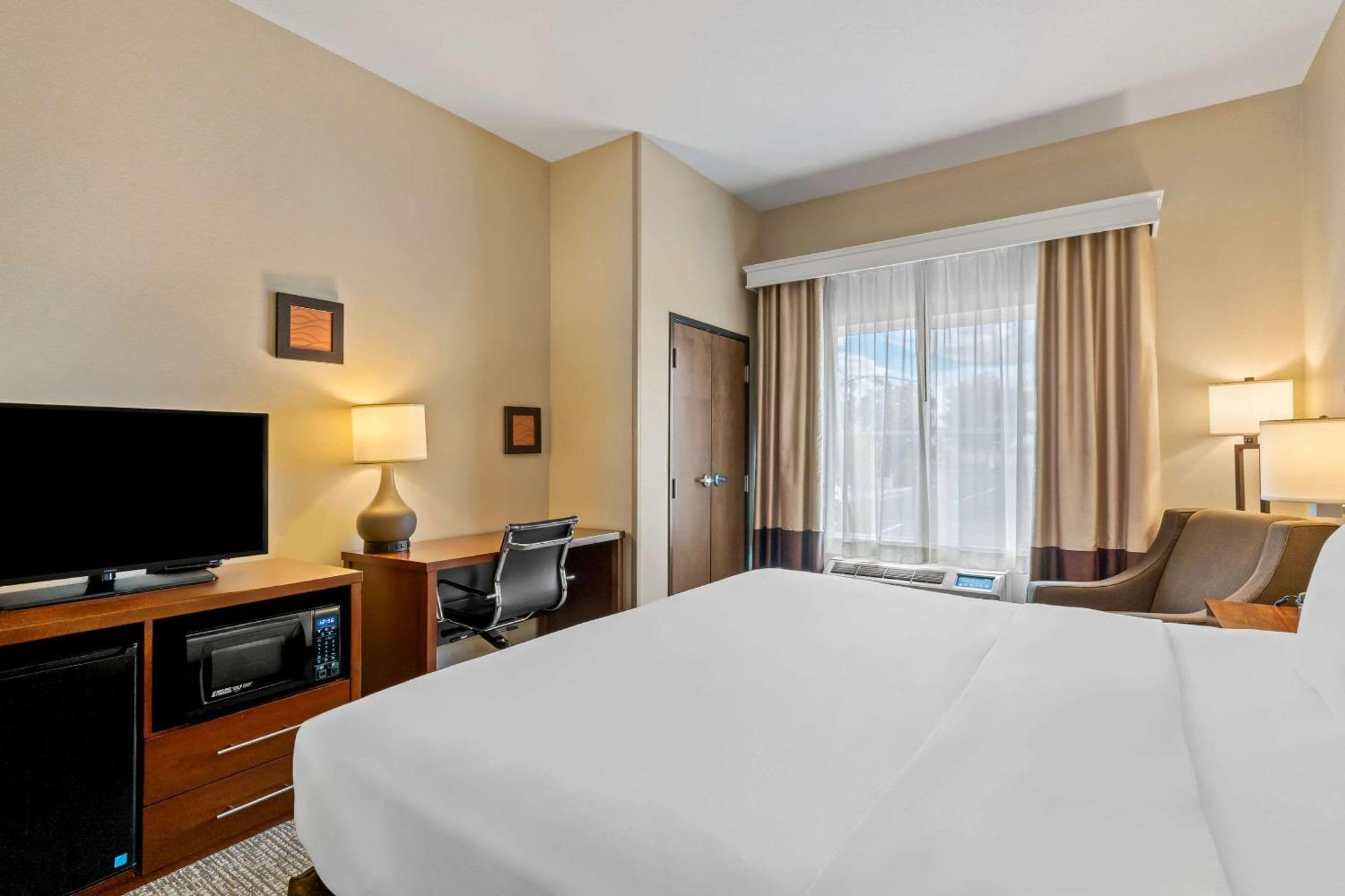 Comfort Inn & Suites Hermiston Extérieur photo